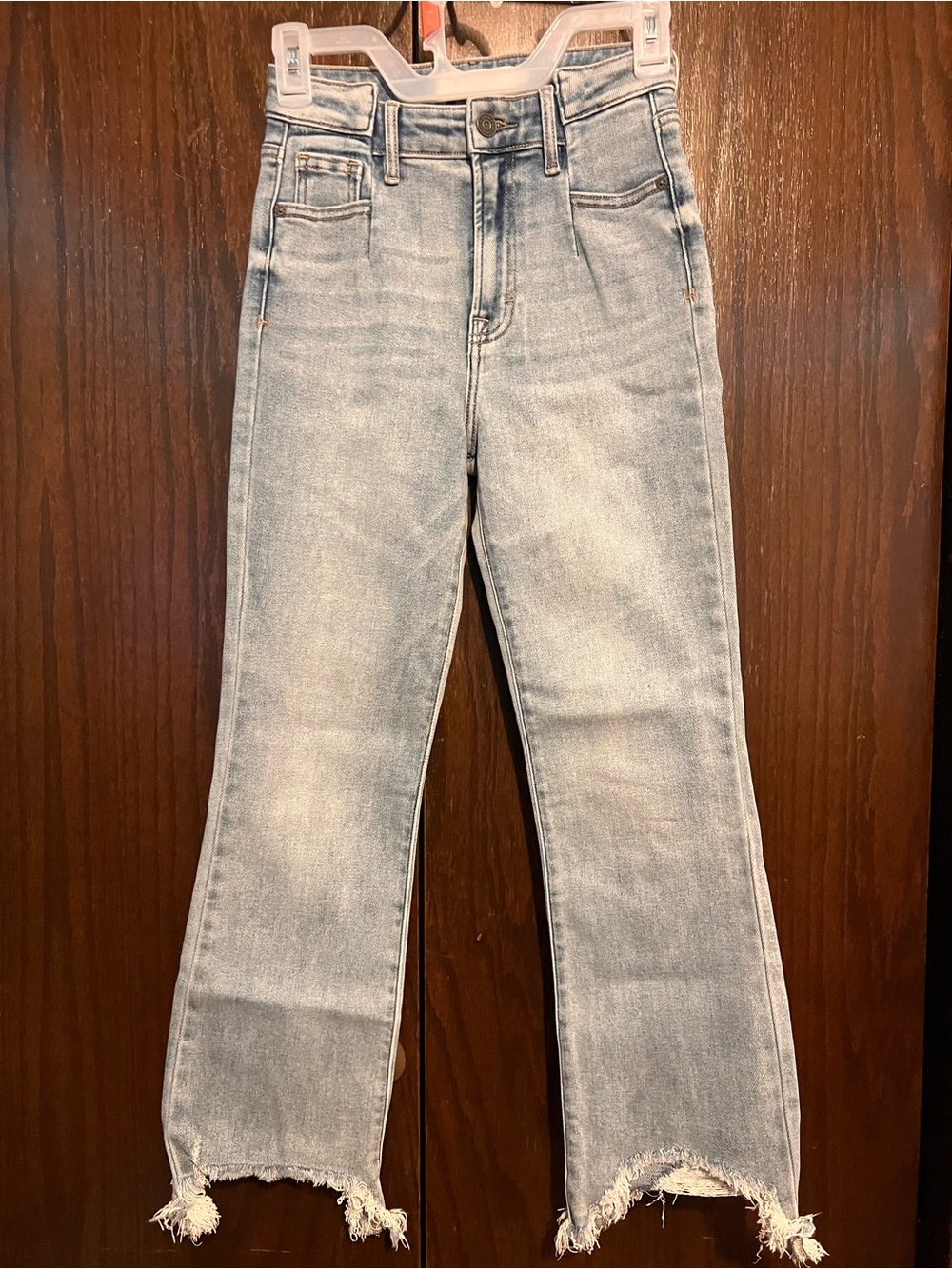 High-Rise Light Wash Women's Jeans with Raw Hem